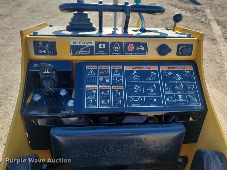 image for item KU9082 2021 Vermeer S925TX  compact utility loader