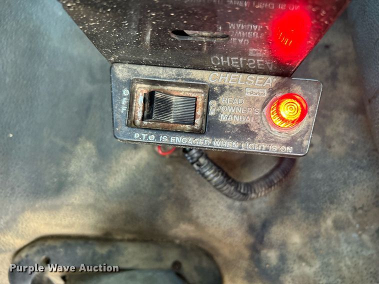 image for item KW9036 2015 Ford F750 Super Duty  dump flatbed truck