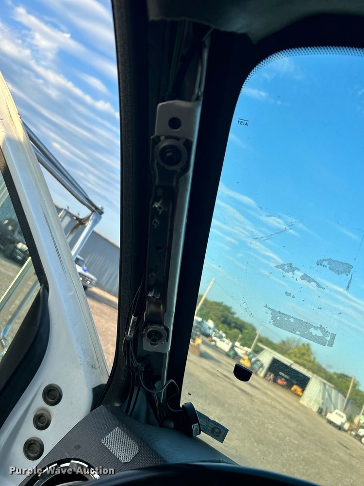 image for item KW9036 2015 Ford F750 Super Duty  dump flatbed truck