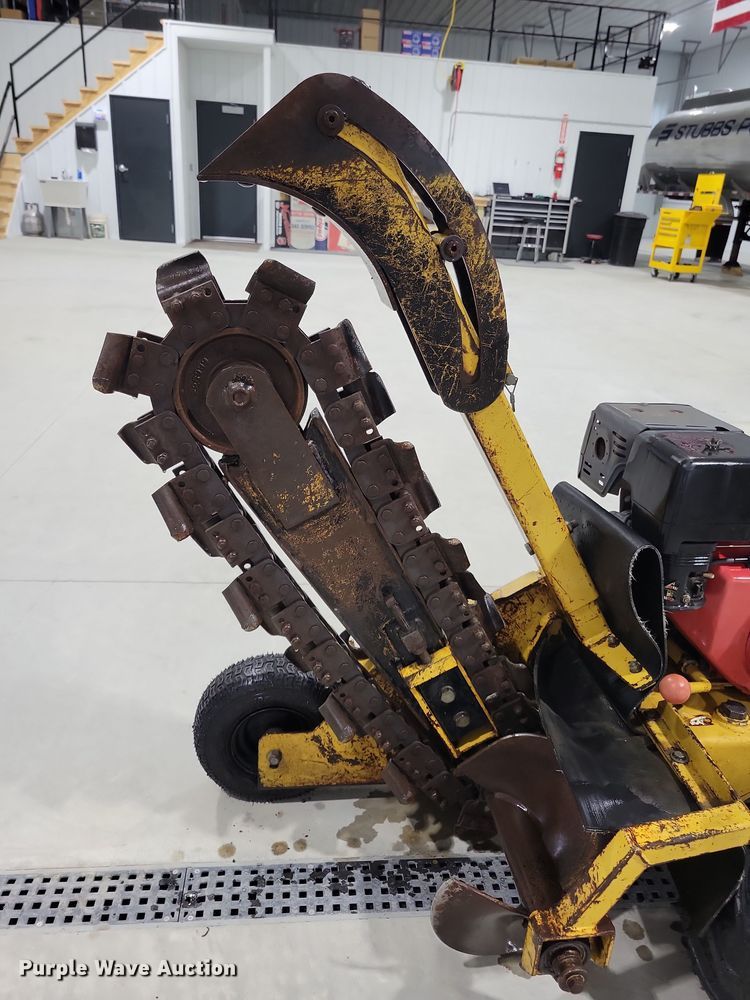 image for item LC9314 1997 Vermeer V1150  trencher