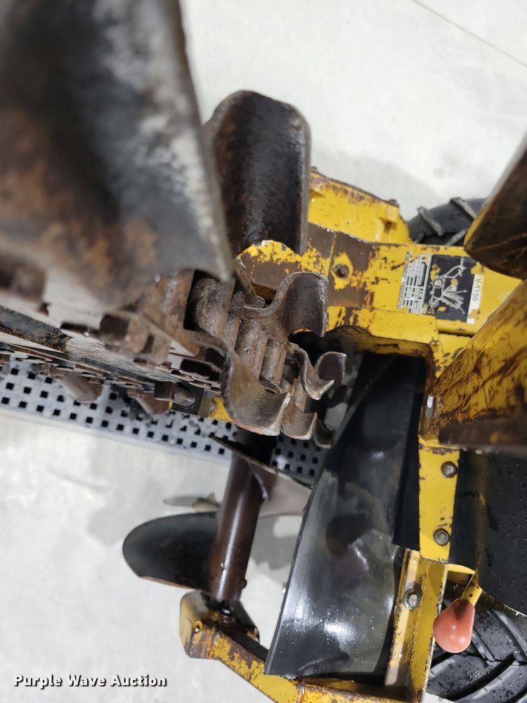 image for item LC9314 1997 Vermeer V1150  trencher