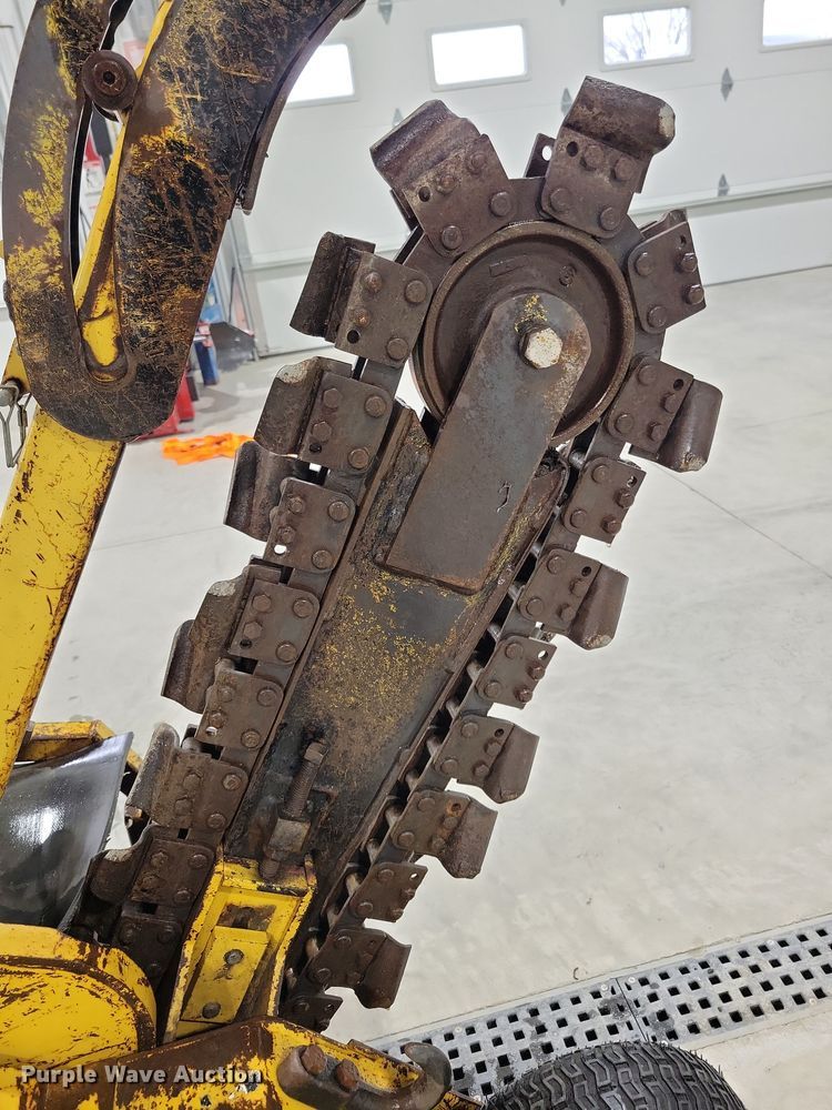 image for item LC9314 1997 Vermeer V1150  trencher
