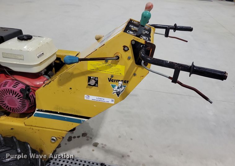 image for item LC9314 1997 Vermeer V1150  trencher
