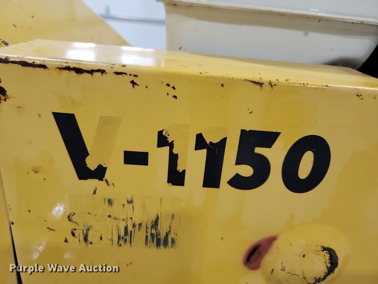 image for item LC9314 1997 Vermeer V1150  trencher