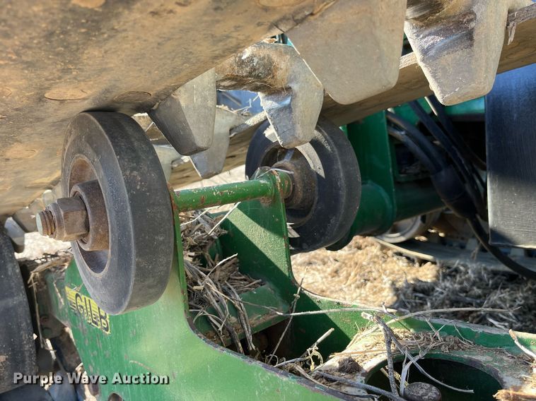 image for item LD9835 John Deere 6200 Gilbert  tractor