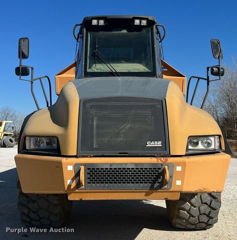 image for item LD9853 2005 Case 340  haul truck