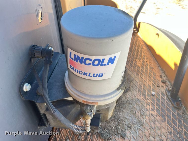 image for item LD9853 2005 Case 340  haul truck