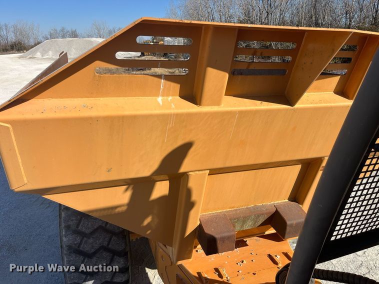 image for item LD9853 2005 Case 340  haul truck