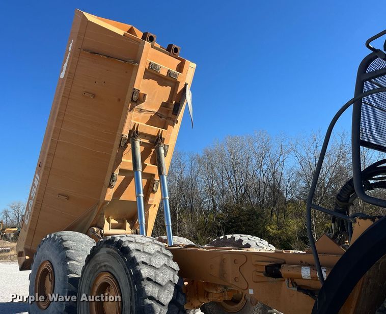 image for item LD9853 2005 Case 340  haul truck