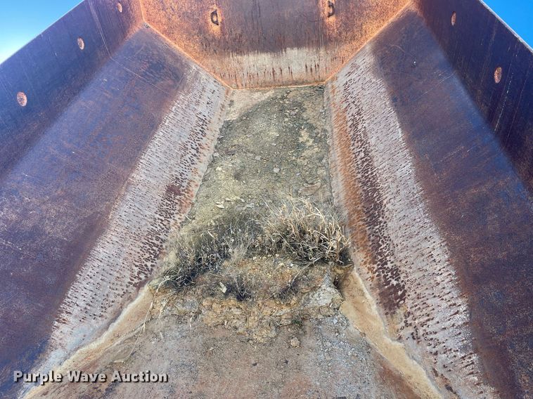 image for item LD9853 2005 Case 340  haul truck