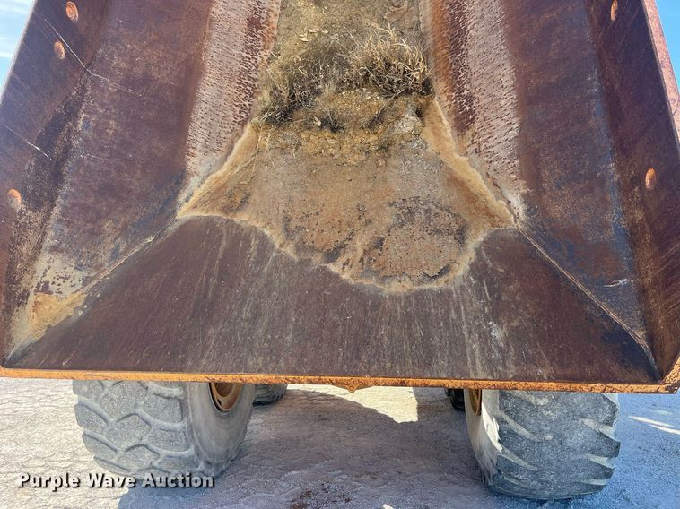 image for item LD9853 2005 Case 340  haul truck