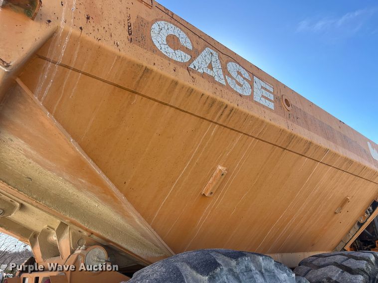 image for item LD9853 2005 Case 340  haul truck