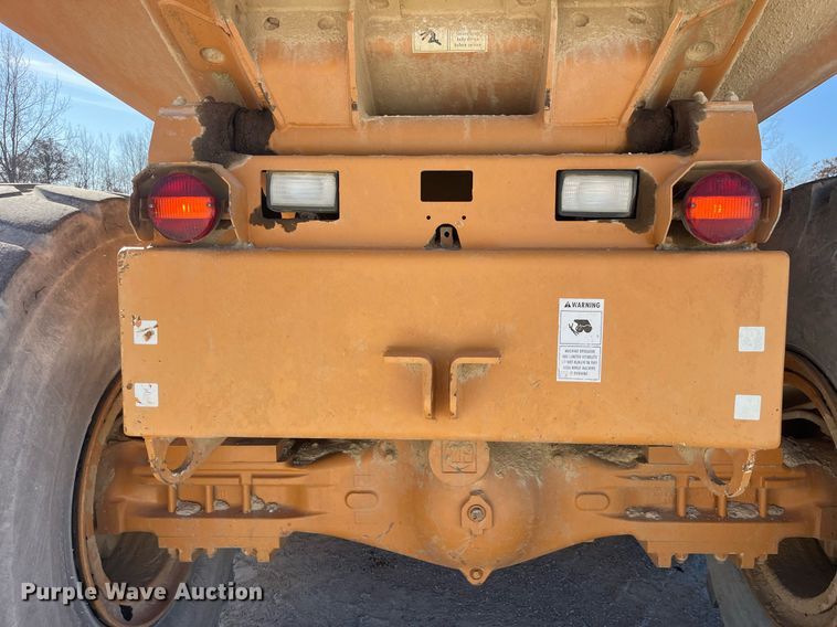 image for item LD9853 2005 Case 340  haul truck