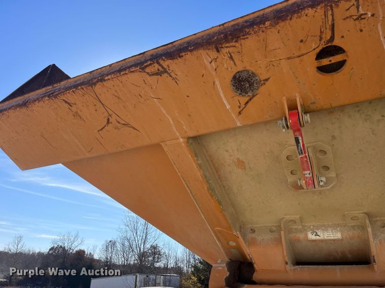 image for item LD9853 2005 Case 340  haul truck