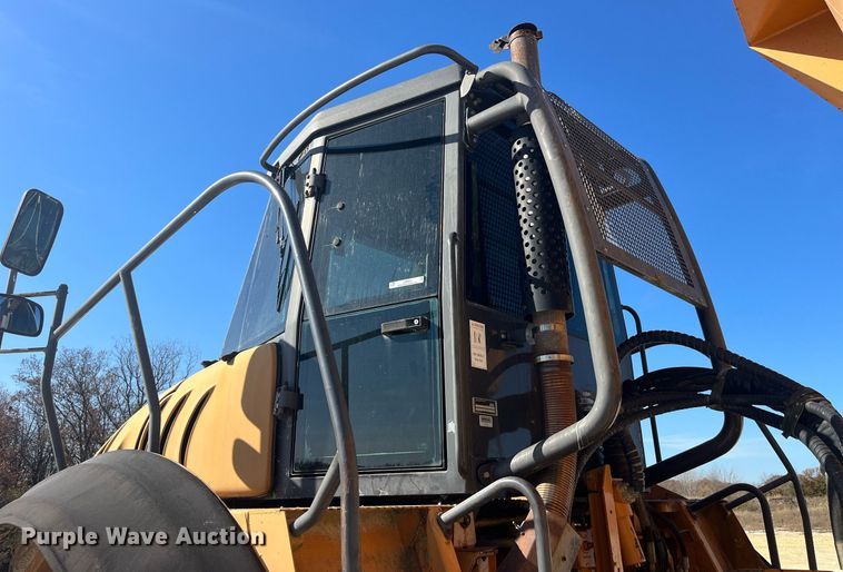 image for item LD9853 2005 Case 340  haul truck