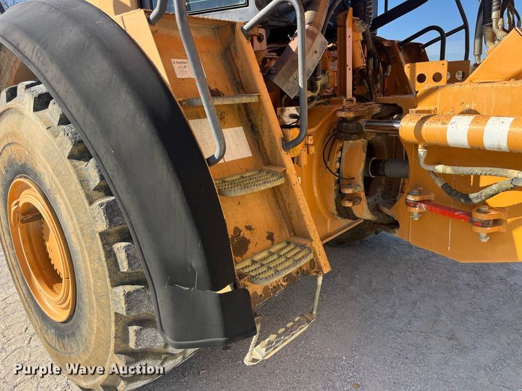 image for item LD9853 2005 Case 340  haul truck