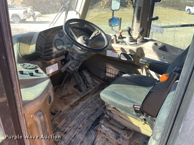 image for item LD9853 2005 Case 340  haul truck
