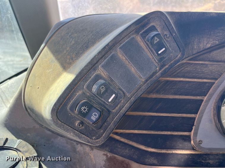 image for item LD9853 2005 Case 340  haul truck