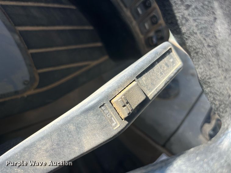 image for item LD9853 2005 Case 340  haul truck