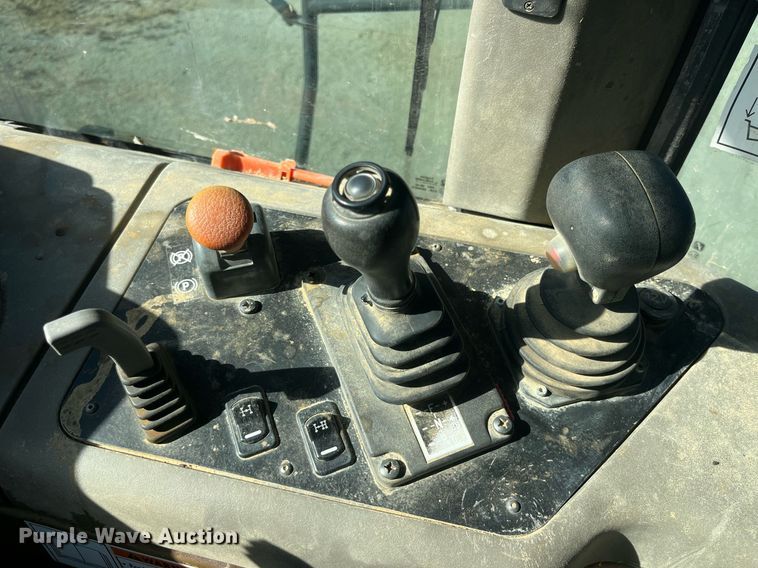 image for item LD9853 2005 Case 340  haul truck