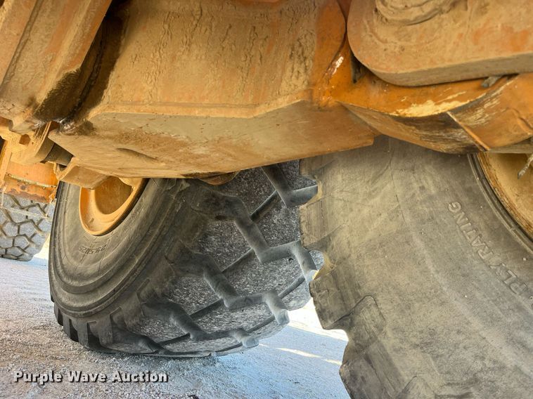 image for item LD9853 2005 Case 340  haul truck