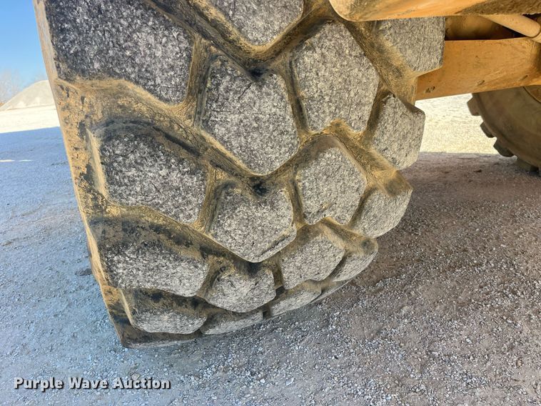 image for item LD9853 2005 Case 340  haul truck