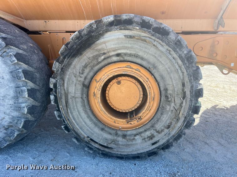 image for item LD9853 2005 Case 340  haul truck