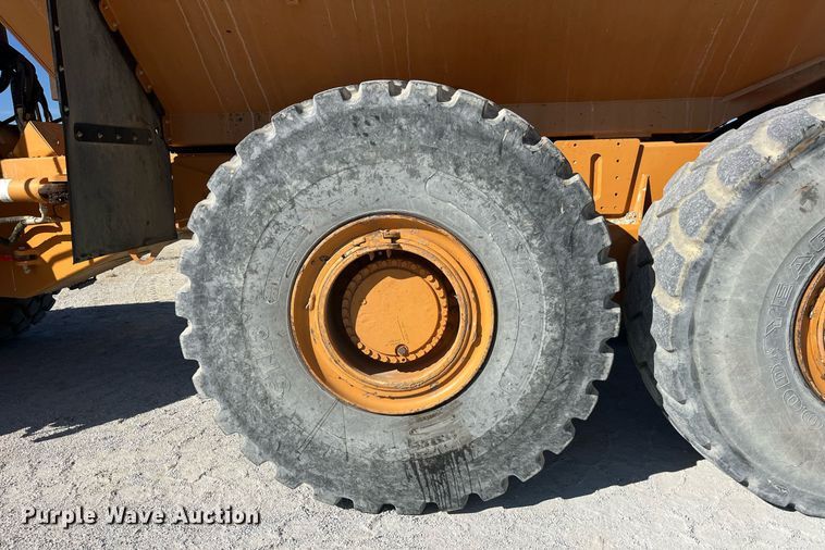 image for item LD9853 2005 Case 340  haul truck