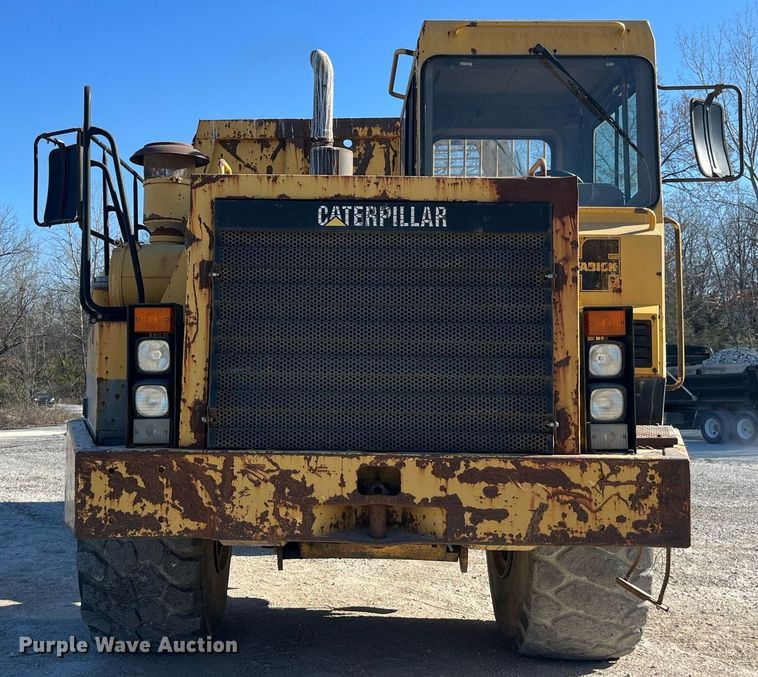 image for item LD9854 1995 Caterpillar D400D  haul truck