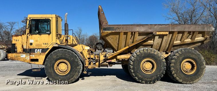 image for item LD9854 1995 Caterpillar D400D  haul truck
