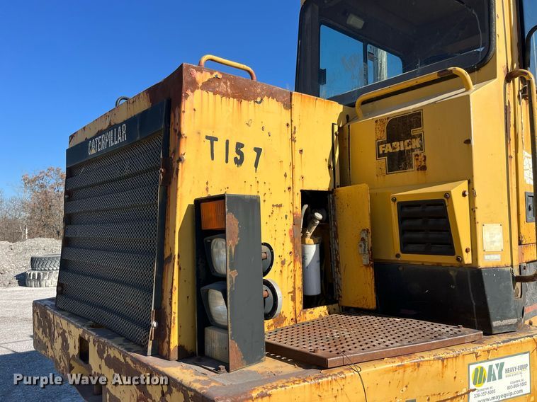 image for item LD9854 1995 Caterpillar D400D  haul truck