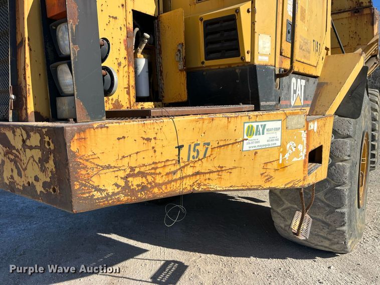 image for item LD9854 1995 Caterpillar D400D  haul truck