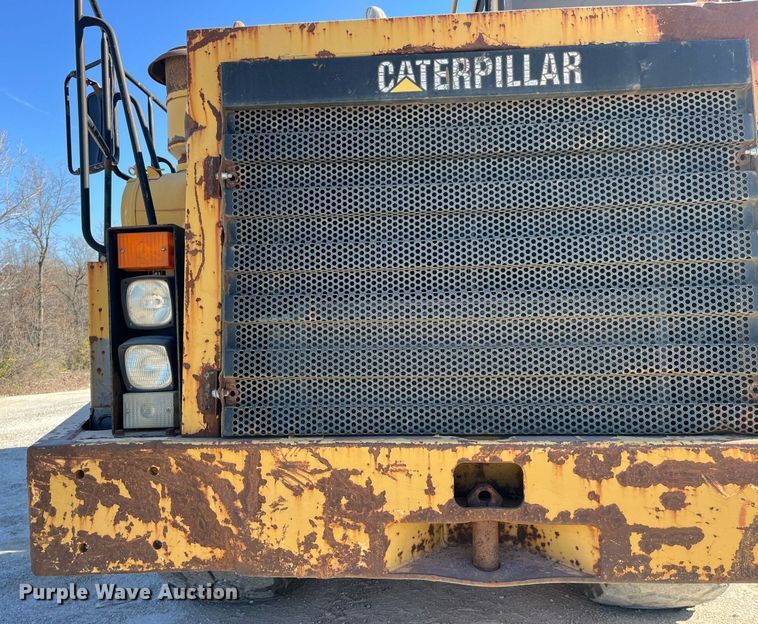 image for item LD9854 1995 Caterpillar D400D  haul truck