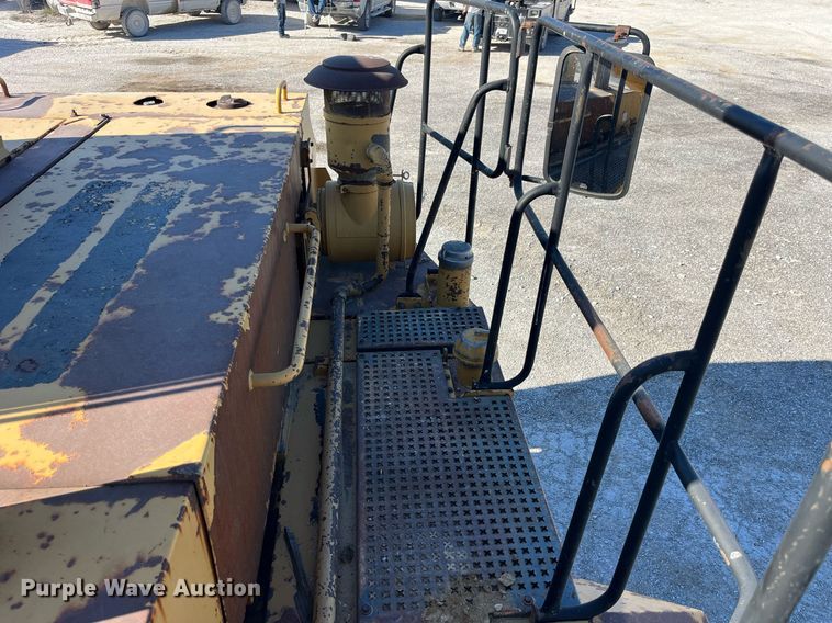 image for item LD9854 1995 Caterpillar D400D  haul truck