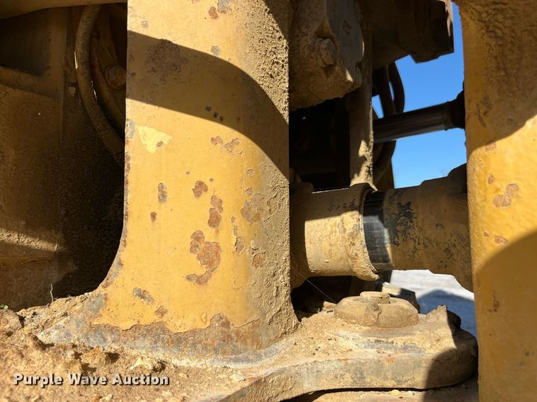 image for item LD9854 1995 Caterpillar D400D  haul truck