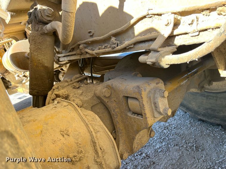 image for item LD9854 1995 Caterpillar D400D  haul truck