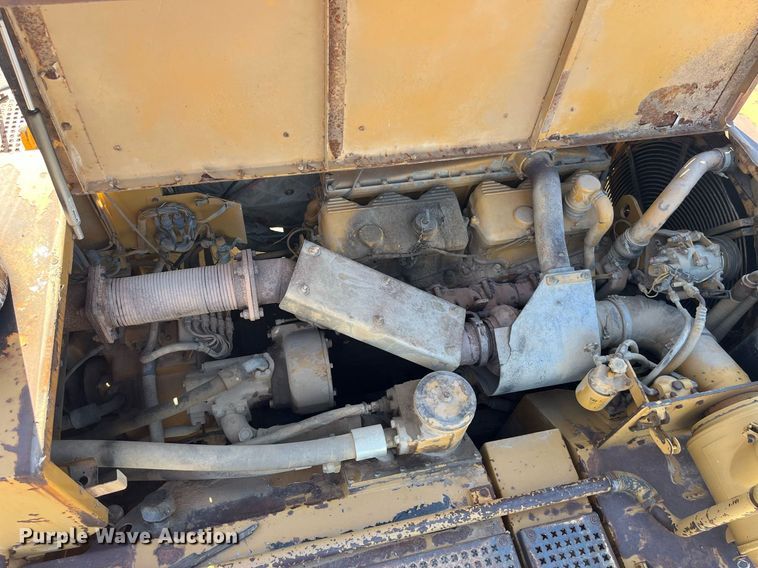 image for item LD9854 1995 Caterpillar D400D  haul truck