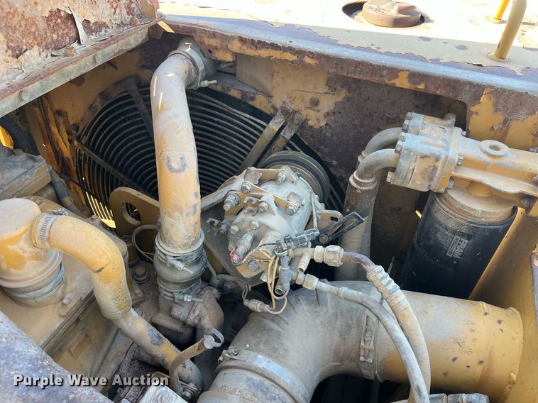 image for item LD9854 1995 Caterpillar D400D  haul truck