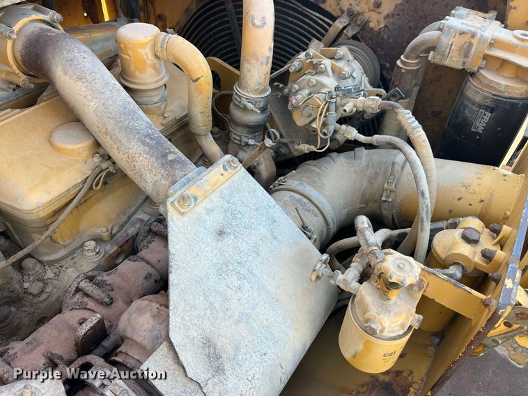 image for item LD9854 1995 Caterpillar D400D  haul truck