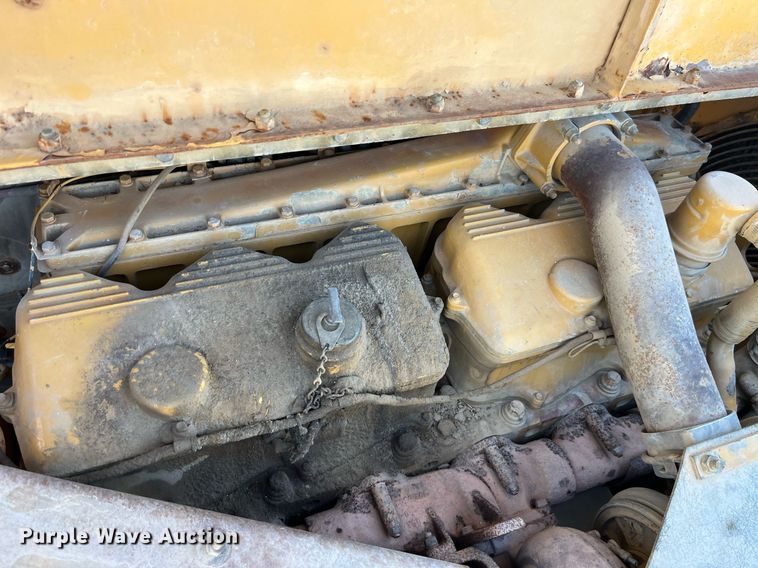 image for item LD9854 1995 Caterpillar D400D  haul truck