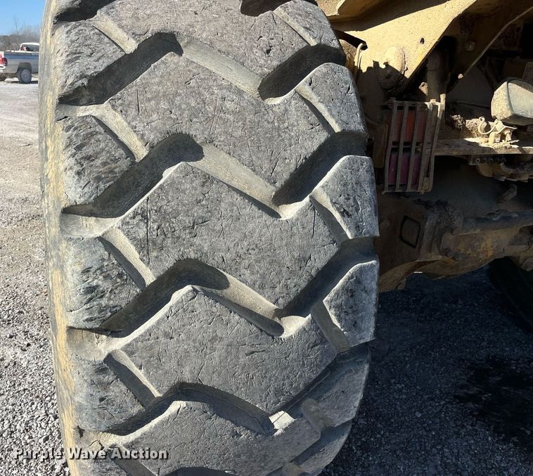 image for item LD9854 1995 Caterpillar D400D  haul truck