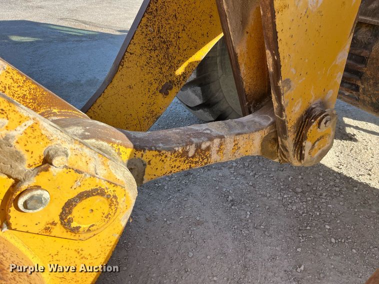 image for item LD9855 2011 Komatsu WA480-6  wheel loader