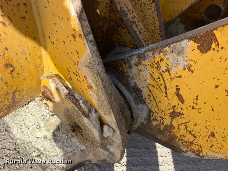 image for item LD9855 2011 Komatsu WA480-6  wheel loader