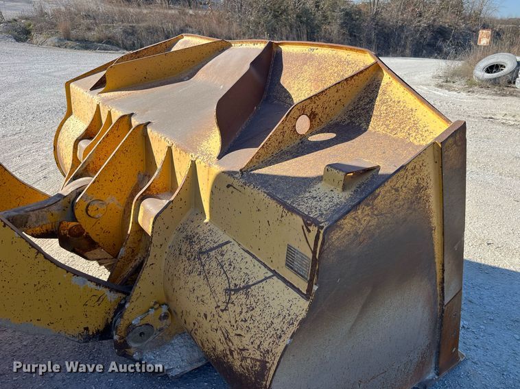 image for item LD9855 2011 Komatsu WA480-6  wheel loader