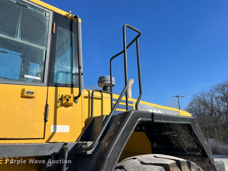 image for item LD9855 2011 Komatsu WA480-6  wheel loader