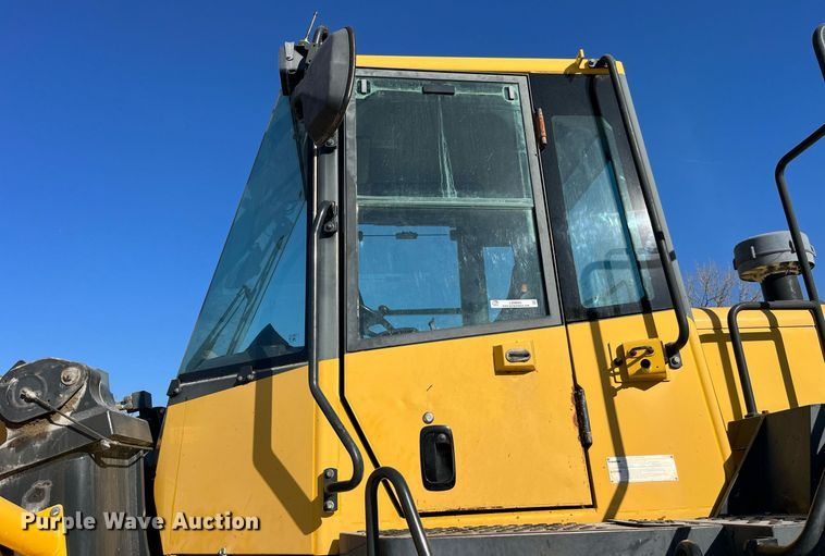 image for item LD9855 2011 Komatsu WA480-6  wheel loader
