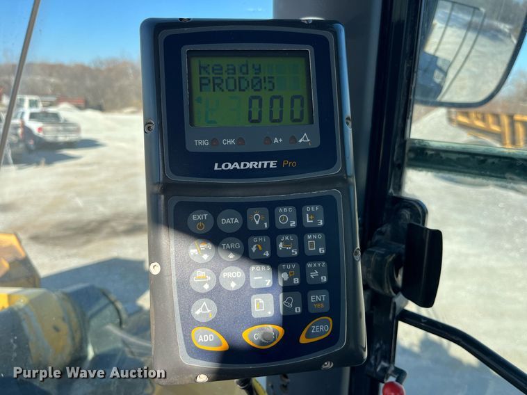 image for item LD9855 2011 Komatsu WA480-6  wheel loader