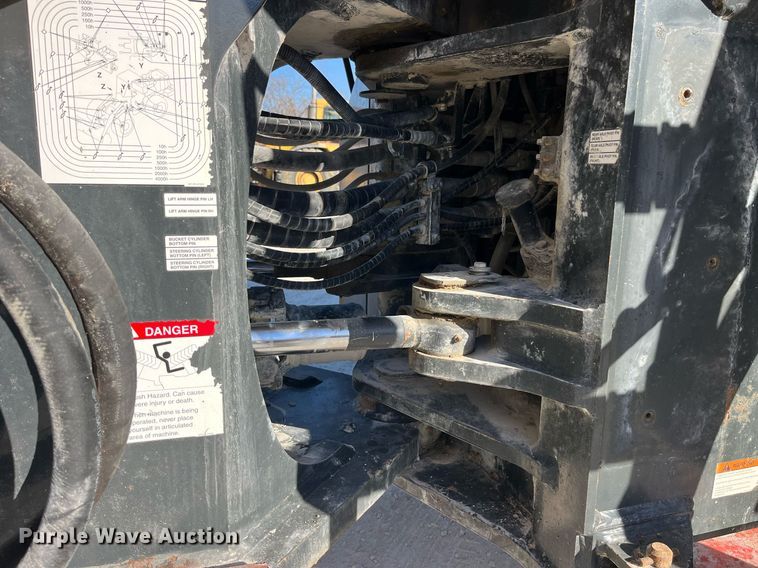 image for item LD9855 2011 Komatsu WA480-6  wheel loader