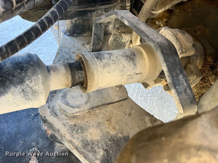 image for item LD9855 2011 Komatsu WA480-6  wheel loader