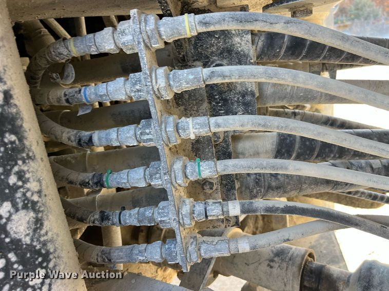 image for item LD9855 2011 Komatsu WA480-6  wheel loader